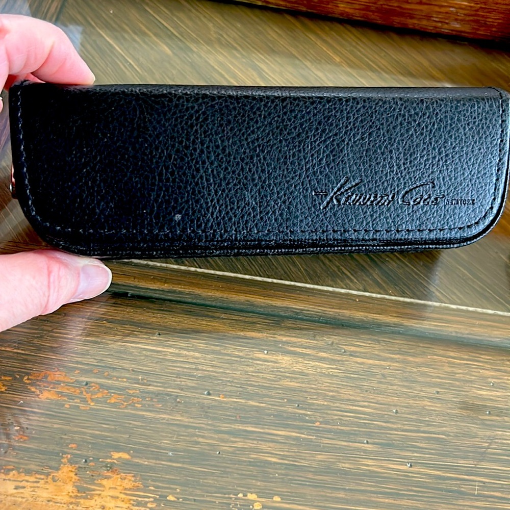 Kenneth Cole Glasses Case